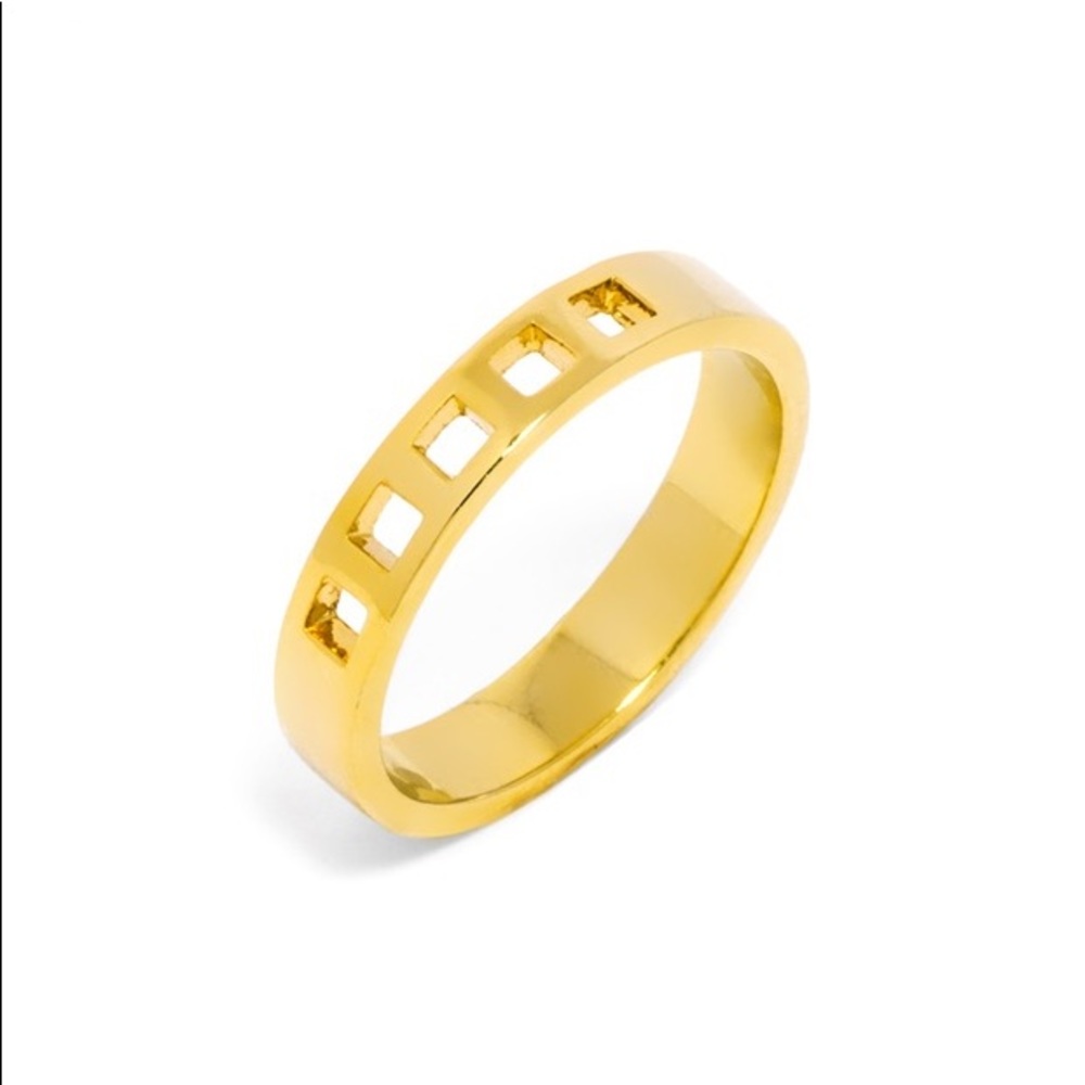 BaubleBar ring